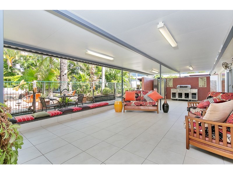 23 Rigg Street, Woree QLD 4868