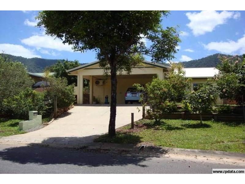 7 Lorraine Close, Bentley Park QLD 4869