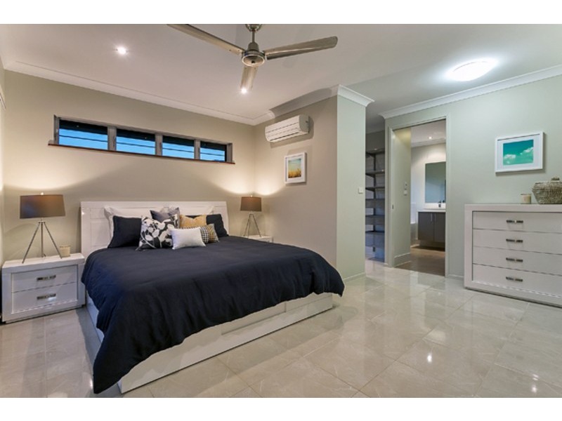 19 Catamaran Circuit, Trinity Beach QLD 4879