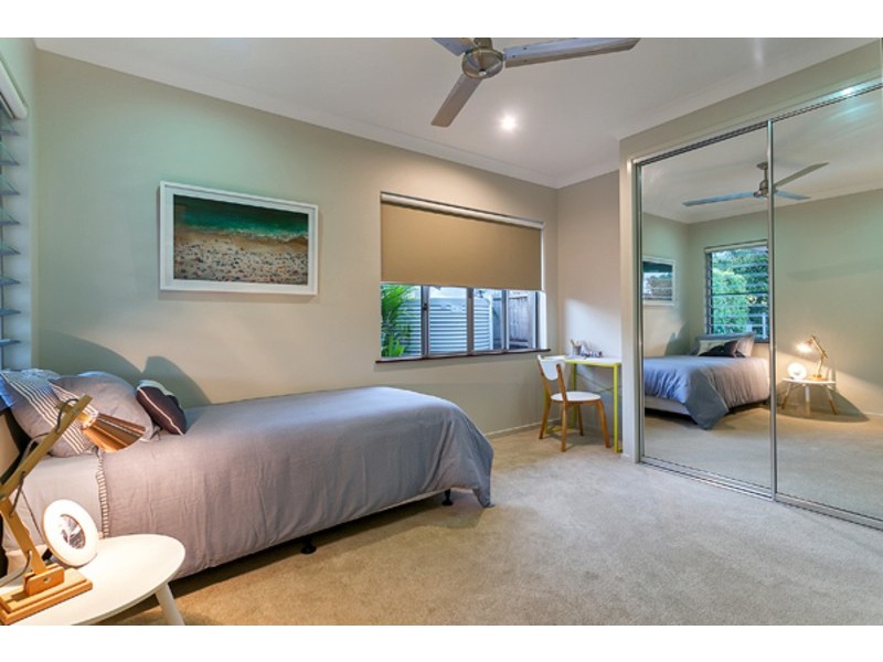 19 Catamaran Circuit, Trinity Beach QLD 4879