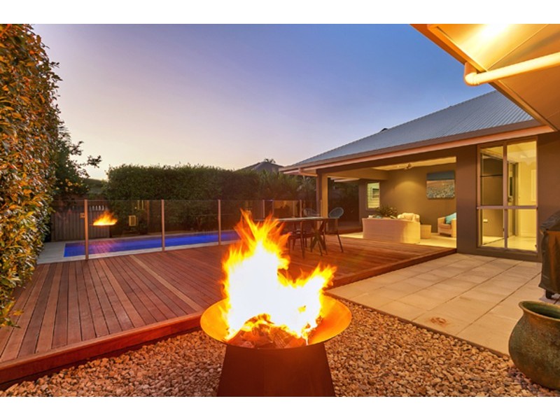 19 Catamaran Circuit, Trinity Beach QLD 4879