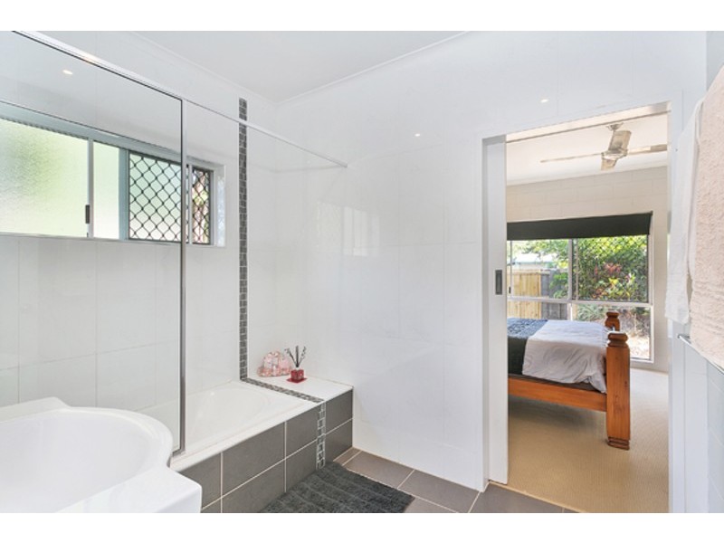 165 Loridan Drive, Brinsmead QLD 4870