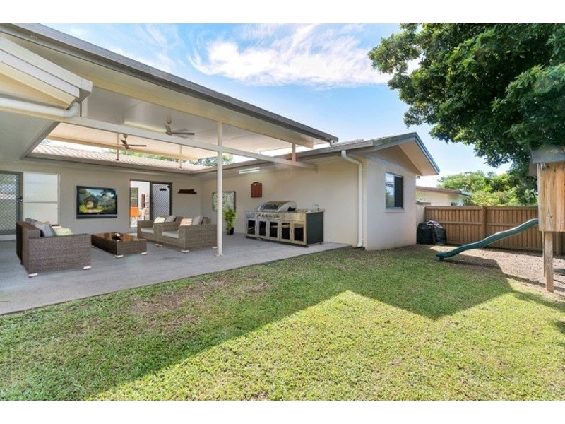 36 Lavender Street, Mooroobool QLD 4870