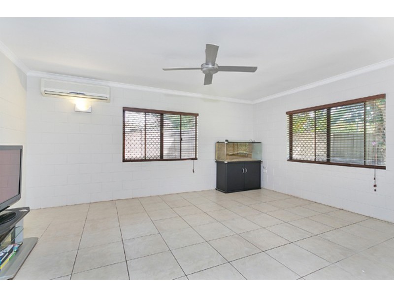 36 Lavender Street, Mooroobool QLD 4870