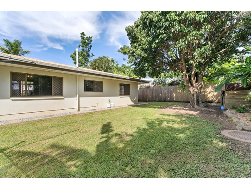 36 Lavender Street, Mooroobool QLD 4870