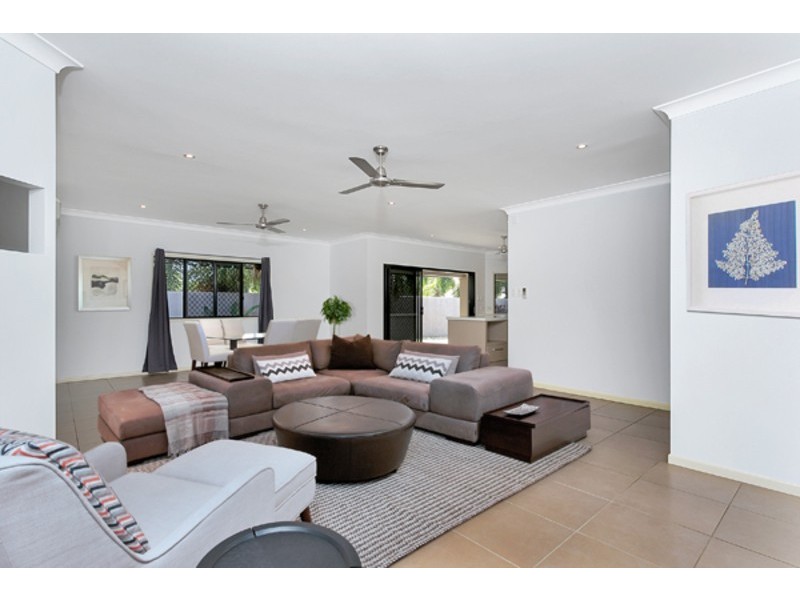 1 Bilgola Drive, Kewarra Beach QLD 4879