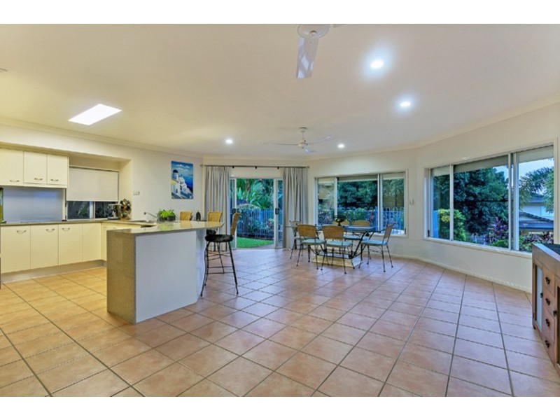 3 Olfersia Court, Mooroobool QLD 4870