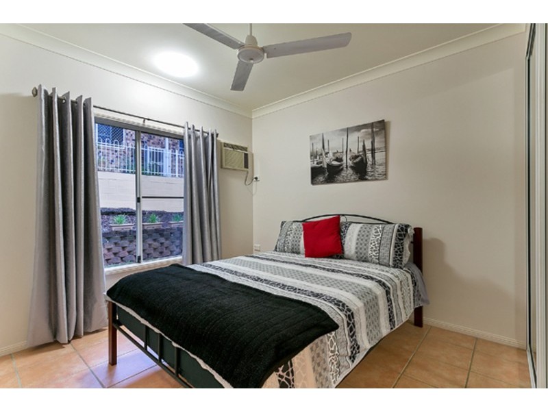 3 Olfersia Court, Mooroobool QLD 4870