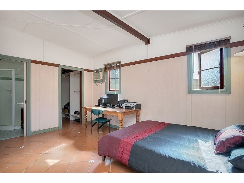 45 Koch Street, Mooroobool QLD 4870