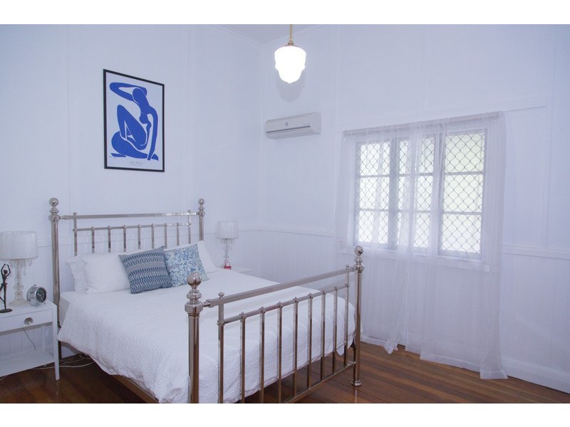 2A  Martin Street, Freshwater QLD 4870