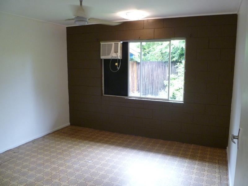 2/7 Blantyre Close, Manunda QLD 4870