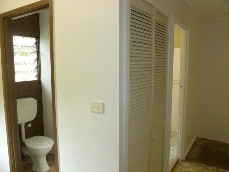 2/7 Blantyre Close, Manunda QLD 4870