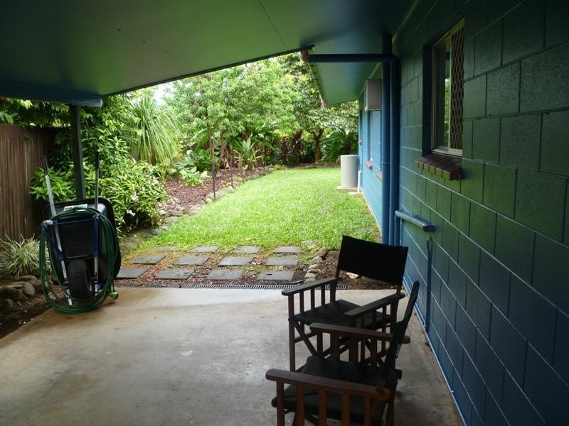 2/7 Blantyre Close, Manunda QLD 4870