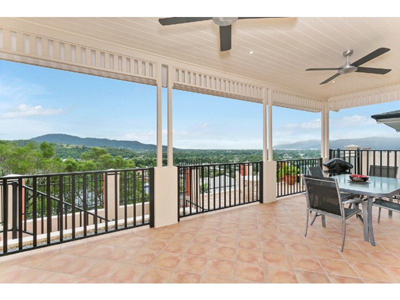 5 Caleb Court, Mooroobool QLD 4870