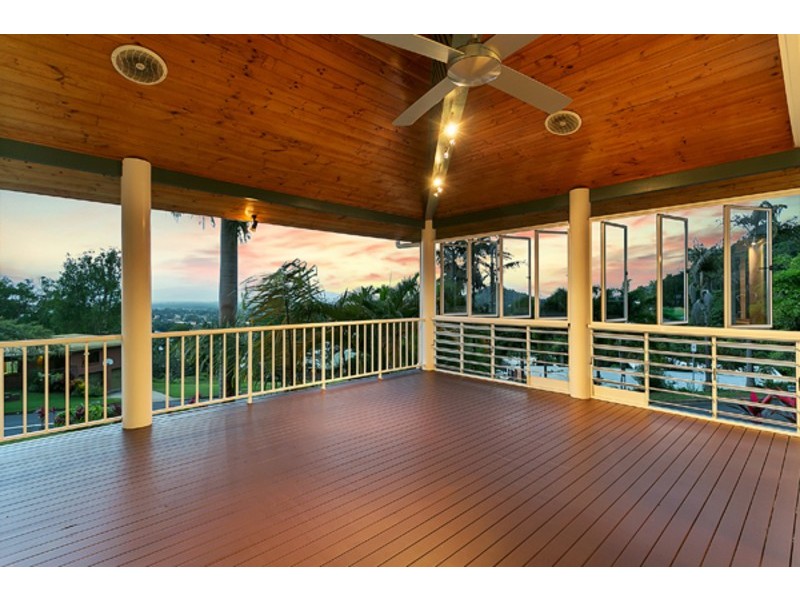 237 Toogood Road, Bayview Heights QLD 4868