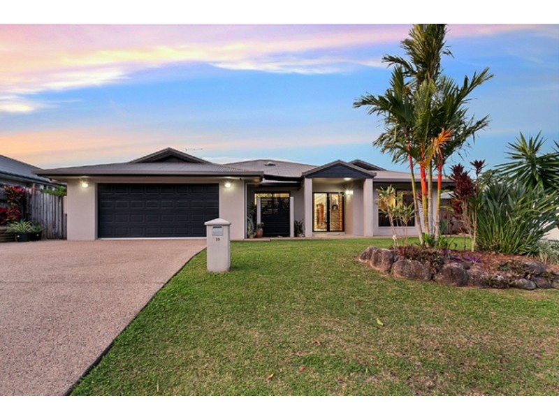 10  Messina Close, Kanimbla QLD 4870