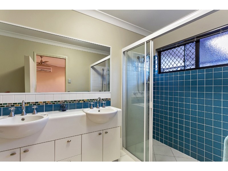 10  Messina Close, Kanimbla QLD 4870