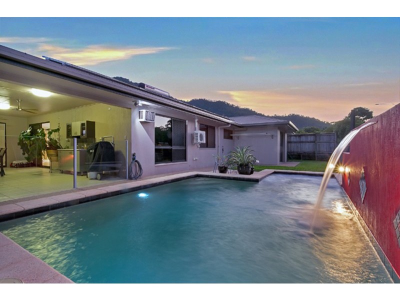 10  Messina Close, Kanimbla QLD 4870