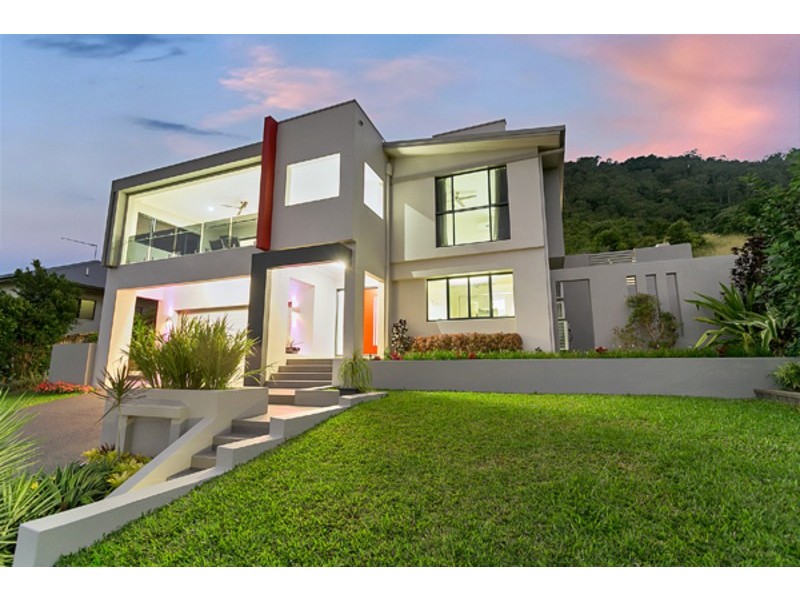 7 Sergeant Street, Kanimbla QLD 4870