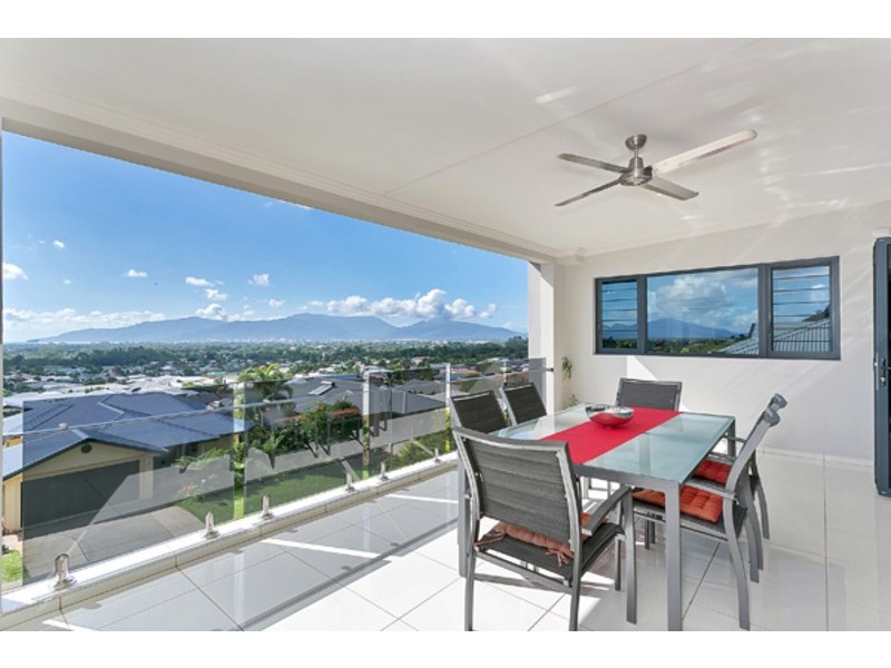 7 Sergeant Street, Kanimbla QLD 4870