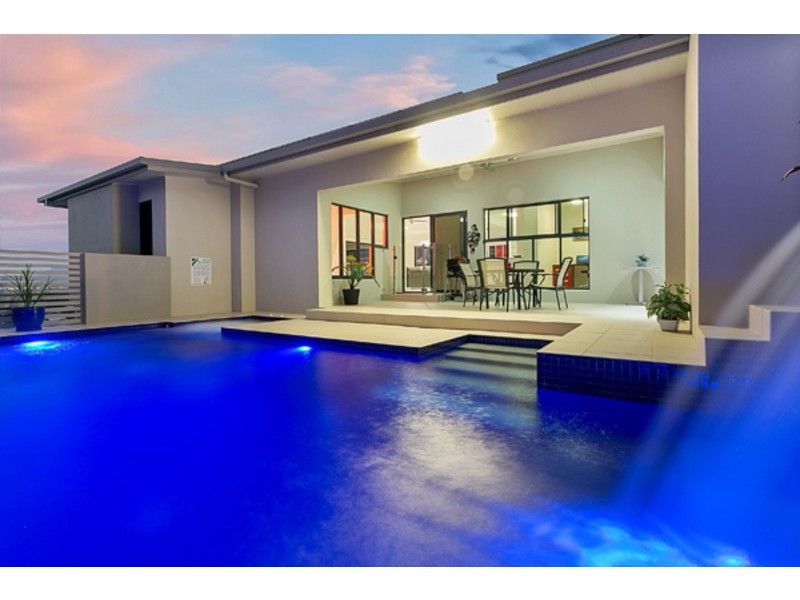 7 Sergeant Street, Kanimbla QLD 4870