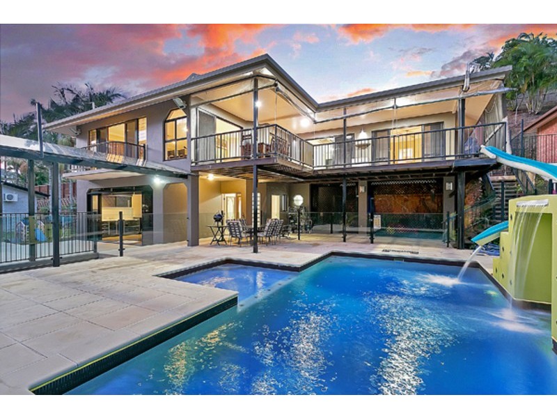 8 Robin Close, Bayview Heights QLD 4868