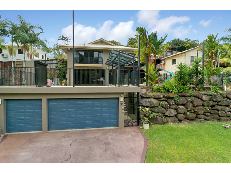 8 Robin Close, Bayview Heights QLD 4868