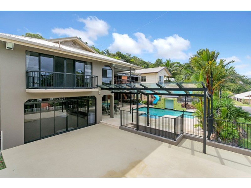 8 Robin Close, Bayview Heights QLD 4868