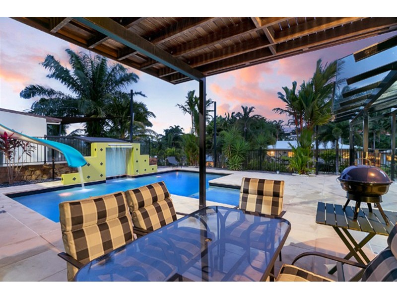 8 Robin Close, Bayview Heights QLD 4868
