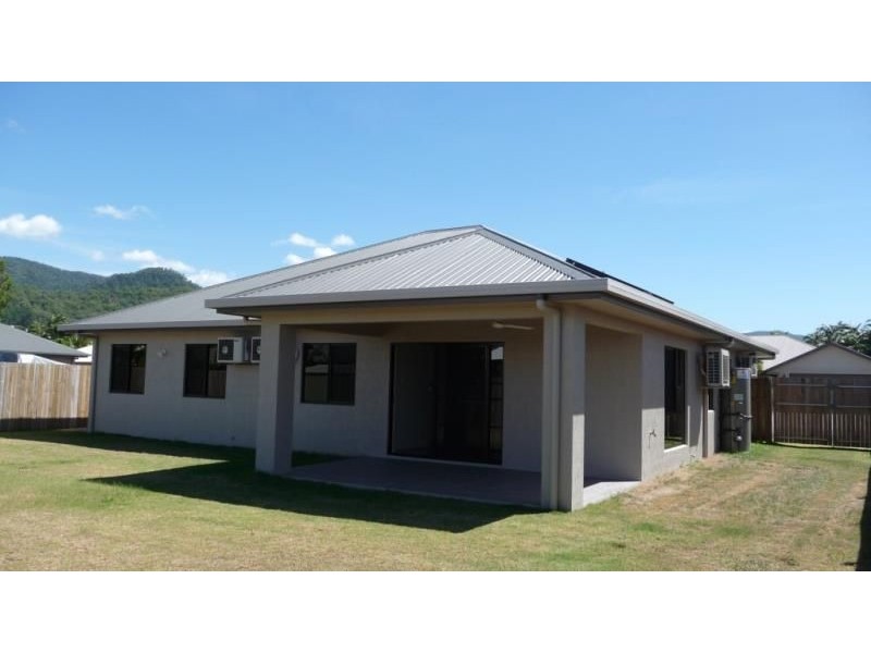 18 Angor Road, Trinity Park QLD 4879