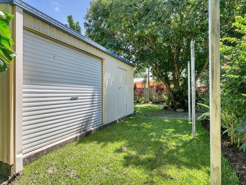 5 Scarborough Close, Kewarra Beach QLD 4879