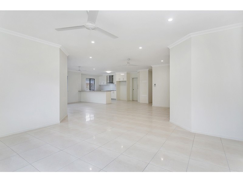 3 Tati Place, Bentley Park QLD 4869