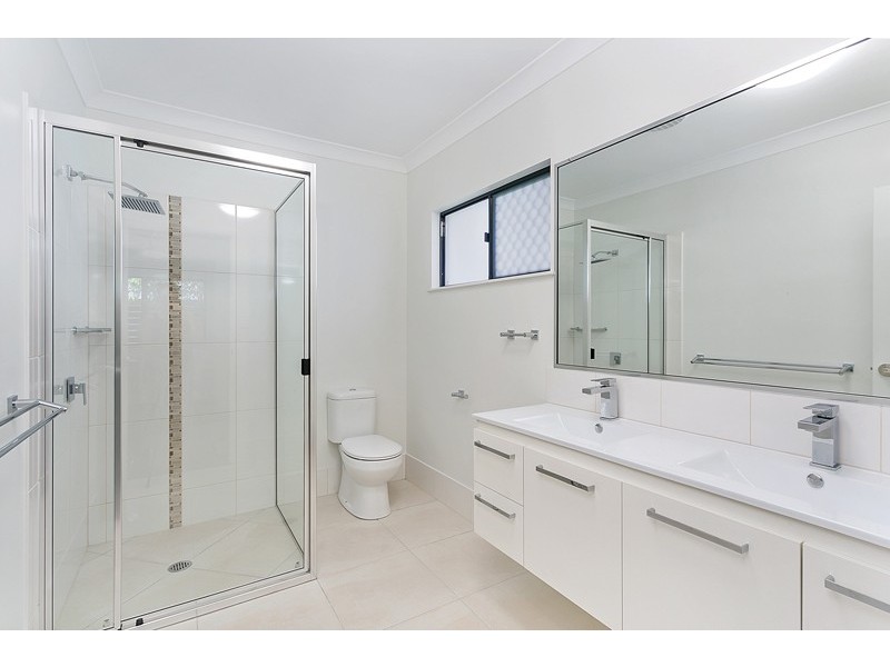 3 Tati Place, Bentley Park QLD 4869