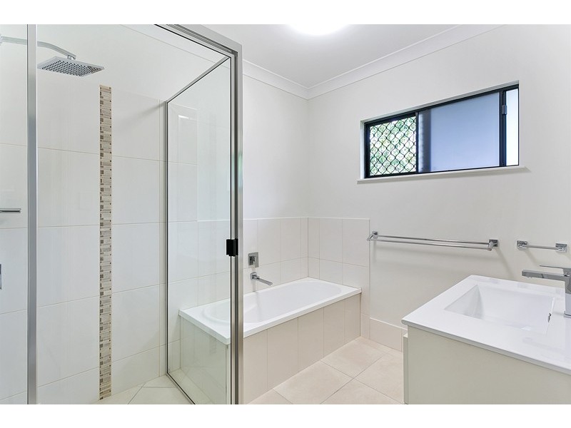 3 Tati Place, Bentley Park QLD 4869