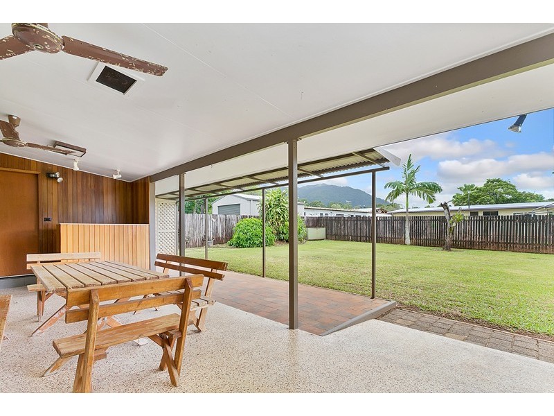 10 Carroo Street, Bayview Heights QLD 4868