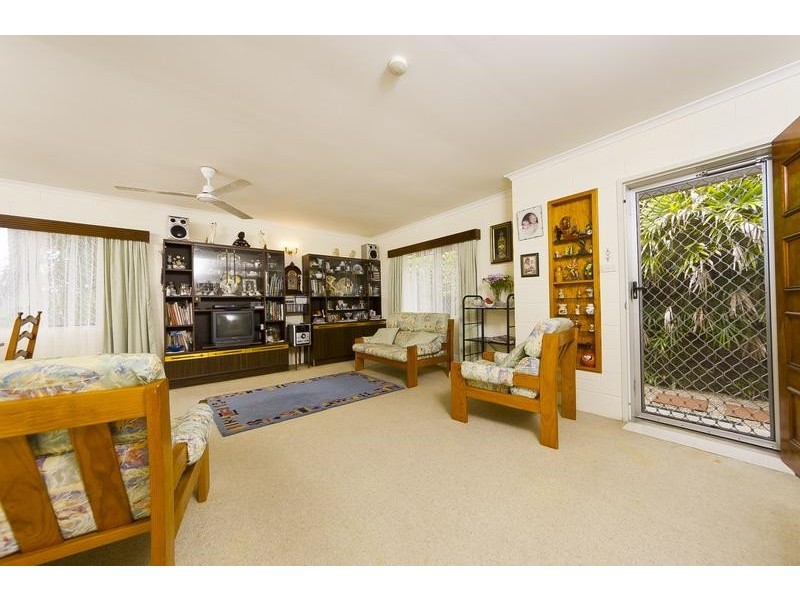 30 Lime Street, Mooroobool QLD 4870