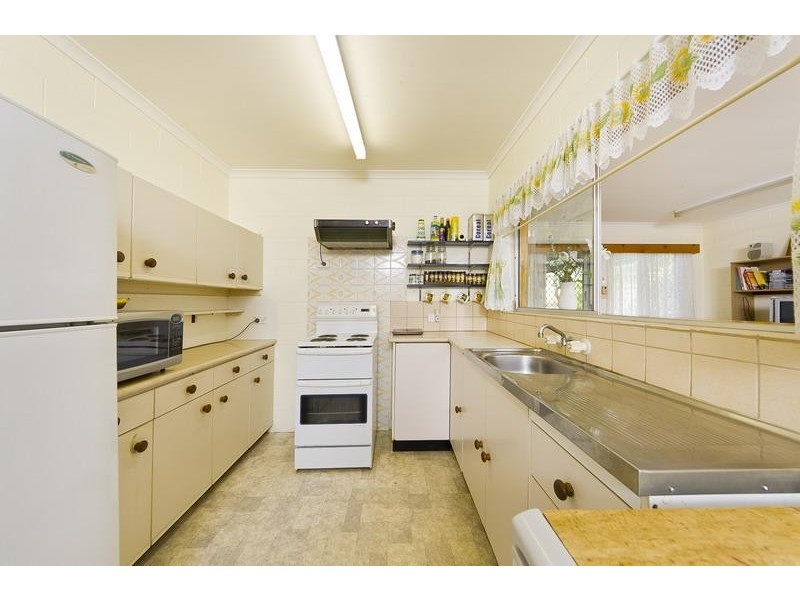 30 Lime Street, Mooroobool QLD 4870