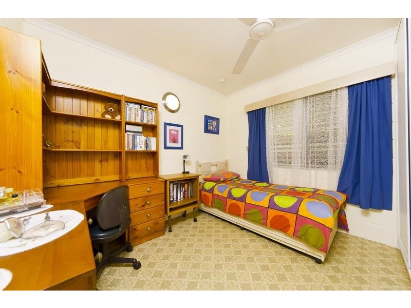 30 Lime Street, Mooroobool QLD 4870