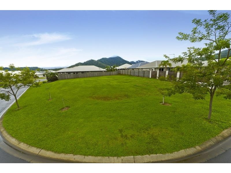4 Botany Avenue, Redlynch QLD 4870