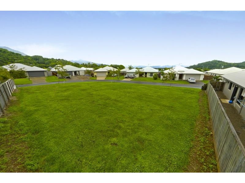4 Botany Avenue, Redlynch QLD 4870