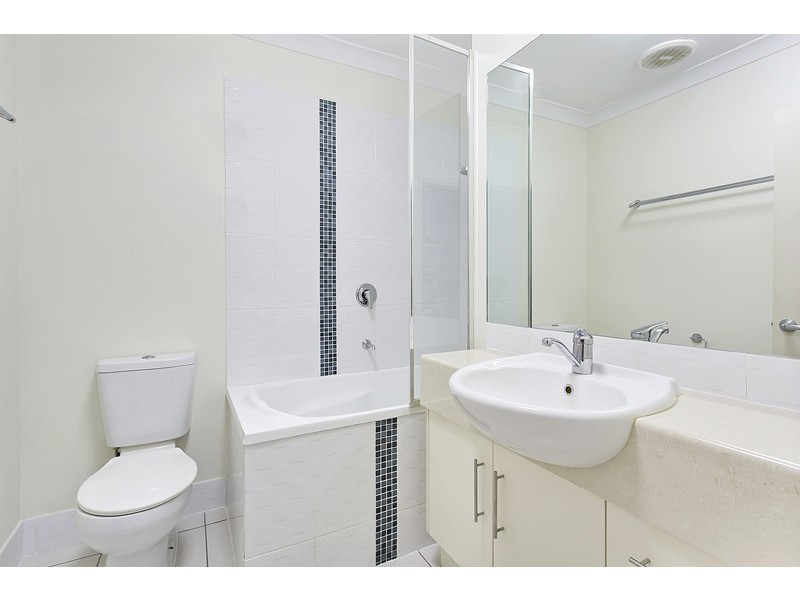 3/12-14  Old Smithfield Road, Freshwater QLD 4870