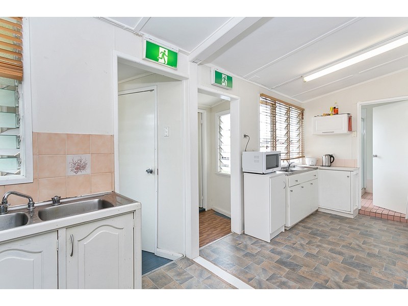 302 Severin Street, Parramatta Park QLD 4870