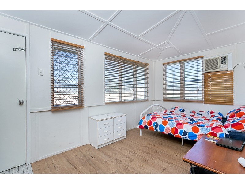 302 Severin Street, Parramatta Park QLD 4870