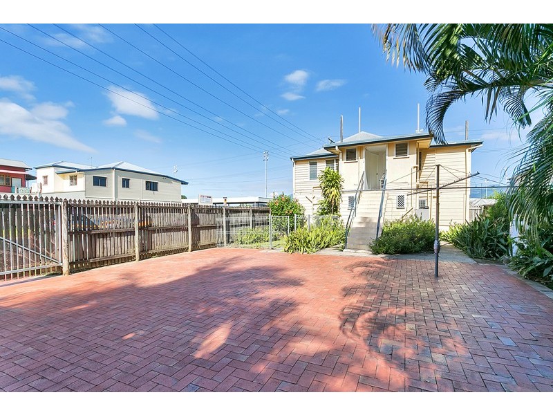 302 Severin Street, Parramatta Park QLD 4870