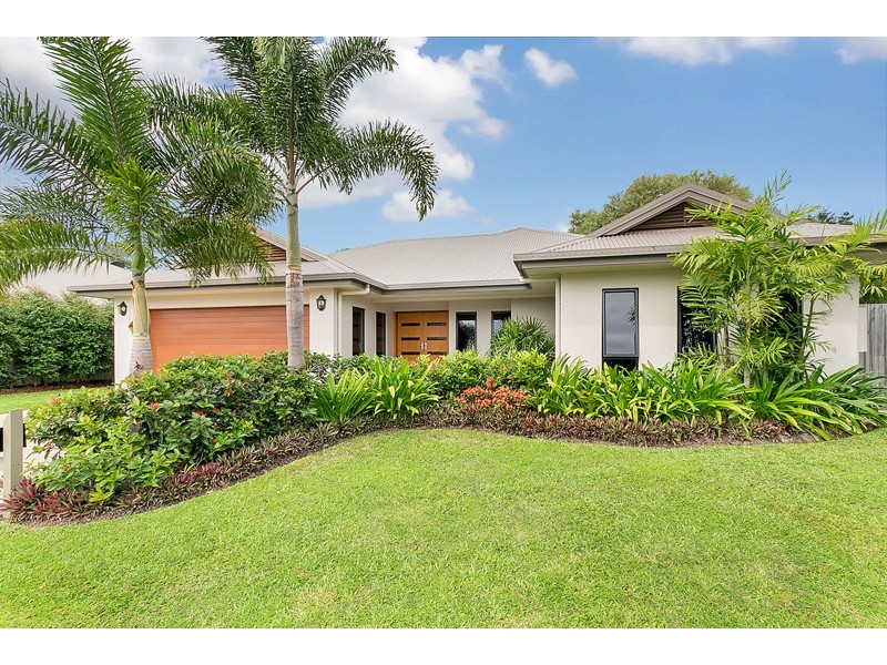 8 Kaban Grove, Trinity Park QLD 4879