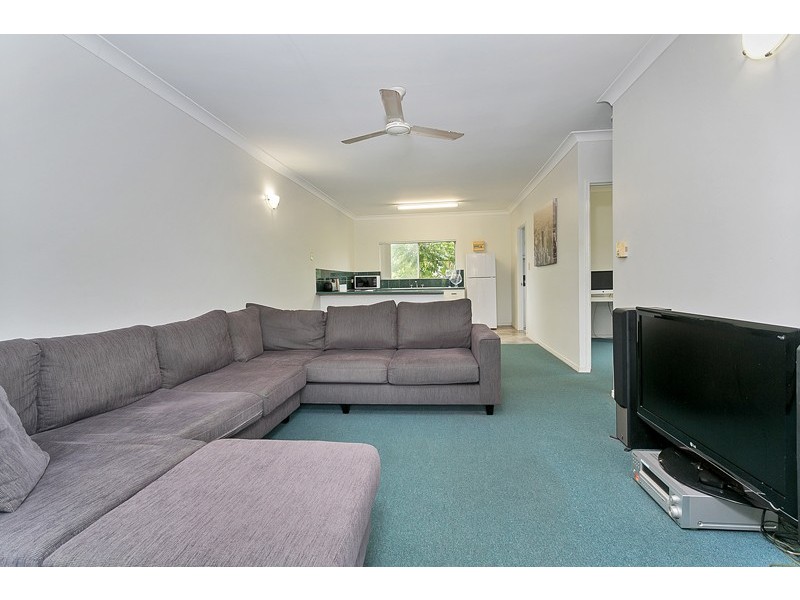 4/342 McCoombe Street, Mooroobool QLD 4870