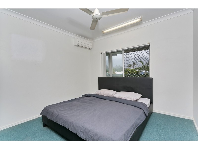 4/342 McCoombe Street, Mooroobool QLD 4870