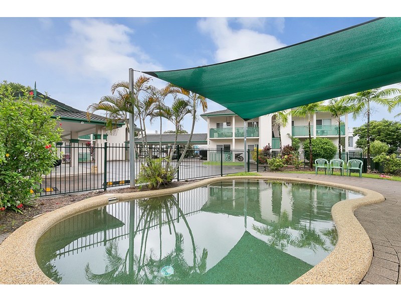 4/342 McCoombe Street, Mooroobool QLD 4870