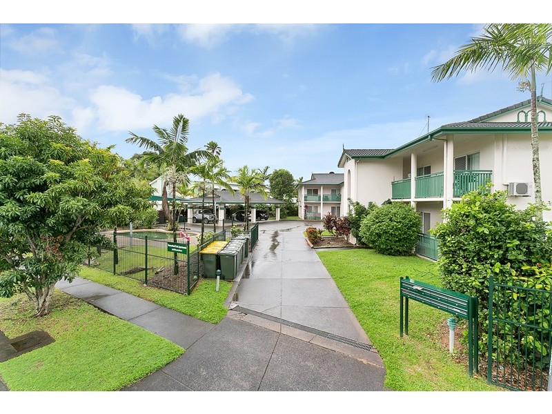 4/342 McCoombe Street, Mooroobool QLD 4870