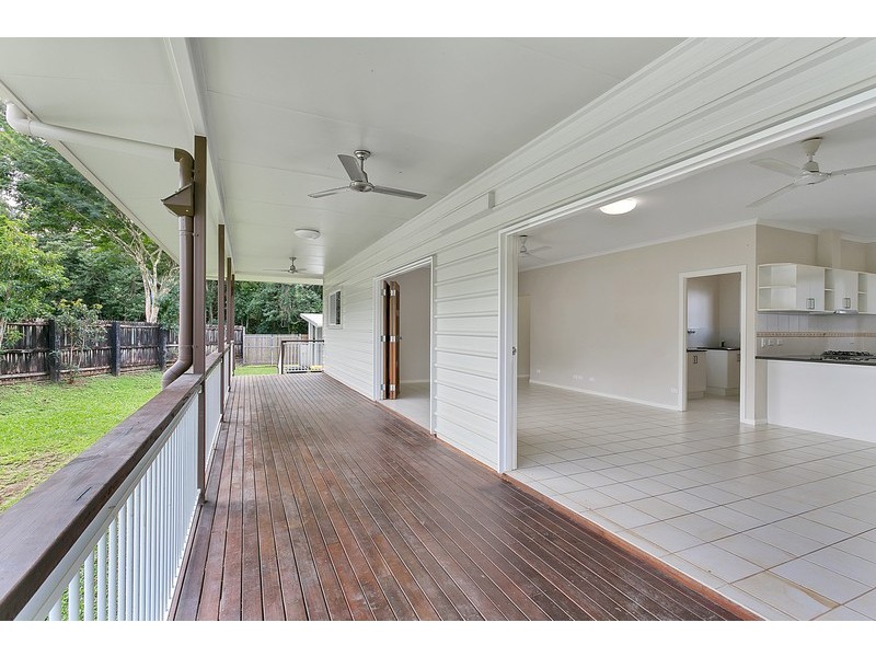 4 Diwi Diwi Street, Manoora QLD 4870